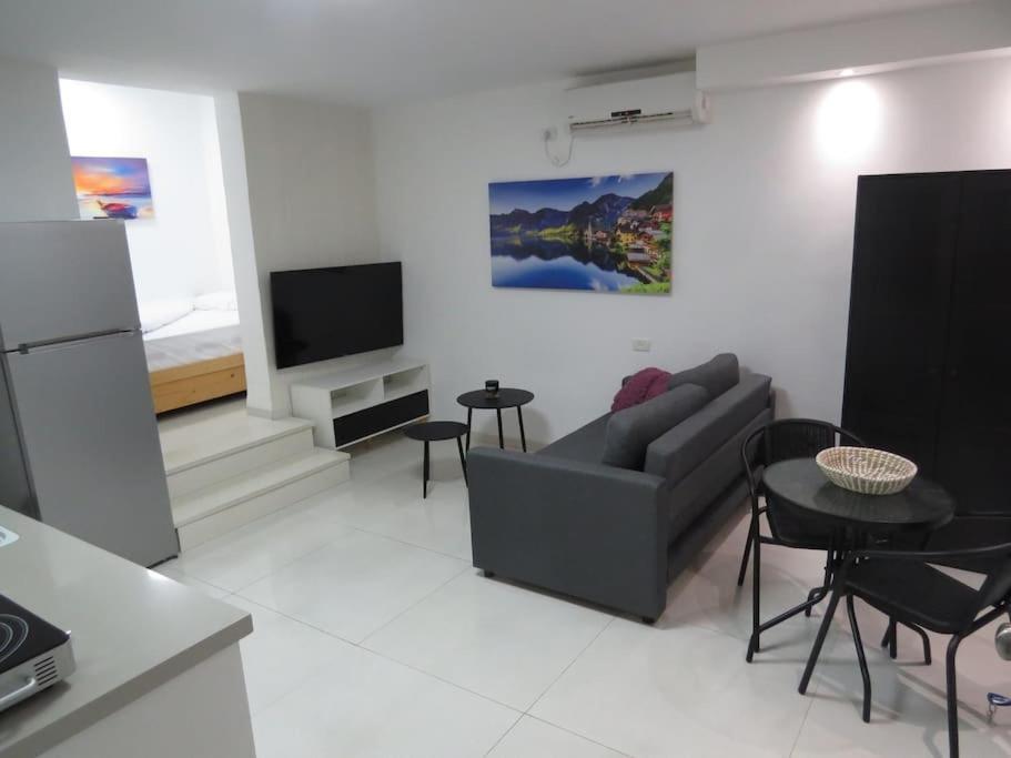 המקום ברותם Nahariya Extérieur photo
