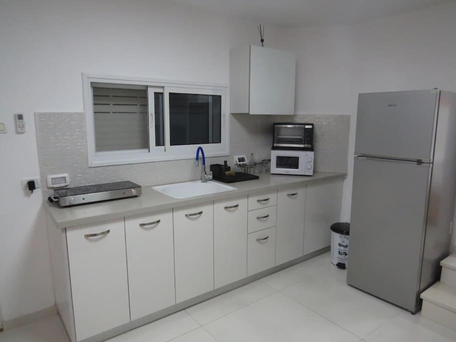 המקום ברותם Nahariya Extérieur photo
